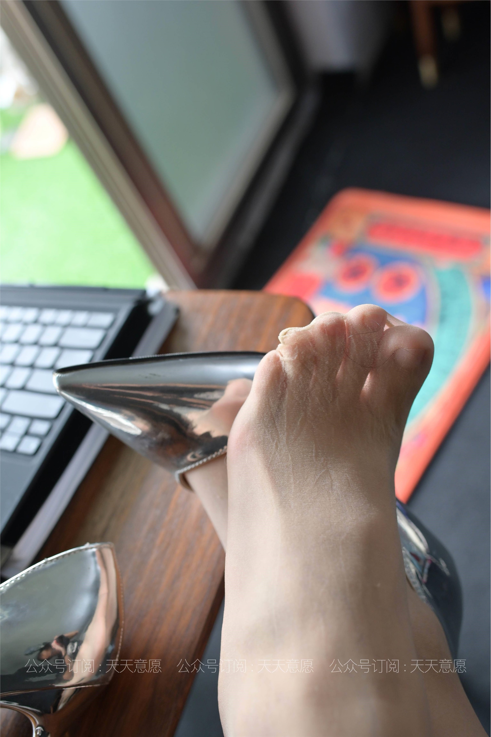 IESS异思趣向 - 模特：宁宁《爱看书的旗袍美女》